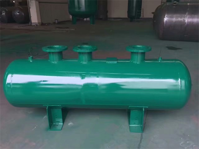 瀍河回族瀍河回族瀍河回族蒸汽分气缸1.jpeg